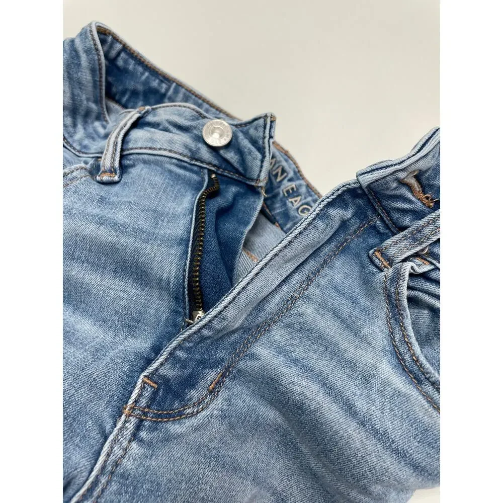American Eagle Next Level Stretch Distressed Super‎ High Rise Jegging 2 Short